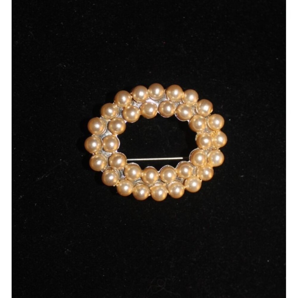 Vintage Mid Century Faux Pearl Cluster Brooch
